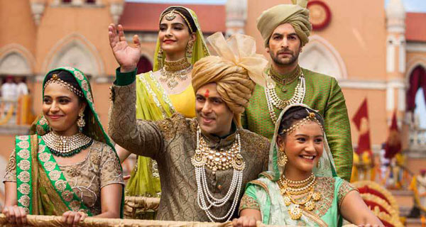 hindi movie prem ratan dhan payo,prem ratan dhan payo collected 100 crores in 3 days,prem ratan dhan payo is prema leela in telugu,prem ratan dhan payo 3 days collections  మూడు రోజులకు 100 కోట్లు దాటిందట.! 